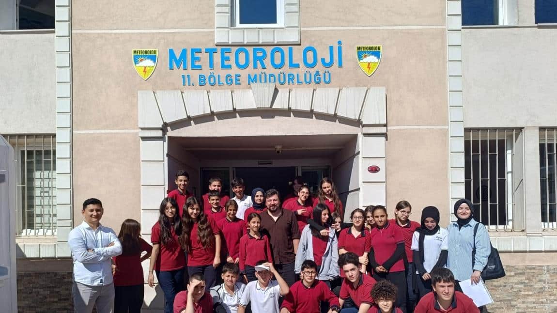 8.Sınıf Öğrencilerinden Meteoroloji Genel Müdürlüğüne Ziyaret